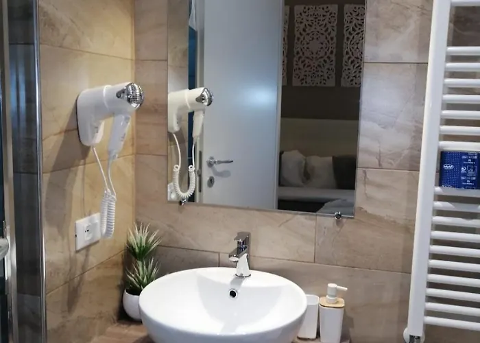 Pensión Vatican Comfort Suites 2*