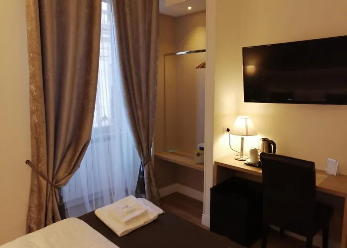 Vatican Comfort Suites Pensión 2*